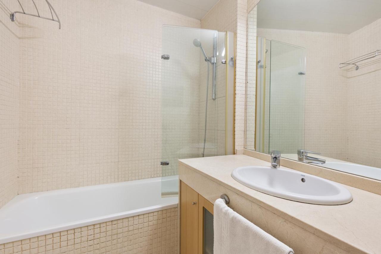 Suites Barcelona Park Gueell 외부 사진